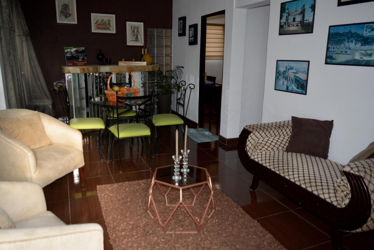 Hostal Villa 97 กวายากิล ภายนอก รูปภาพ