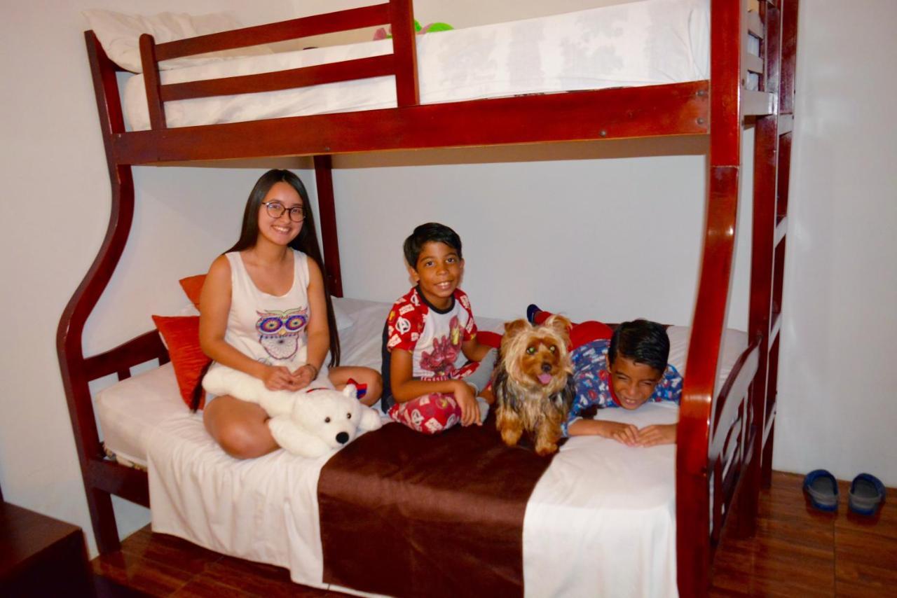 Hostal Villa 97 กวายากิล ภายนอก รูปภาพ