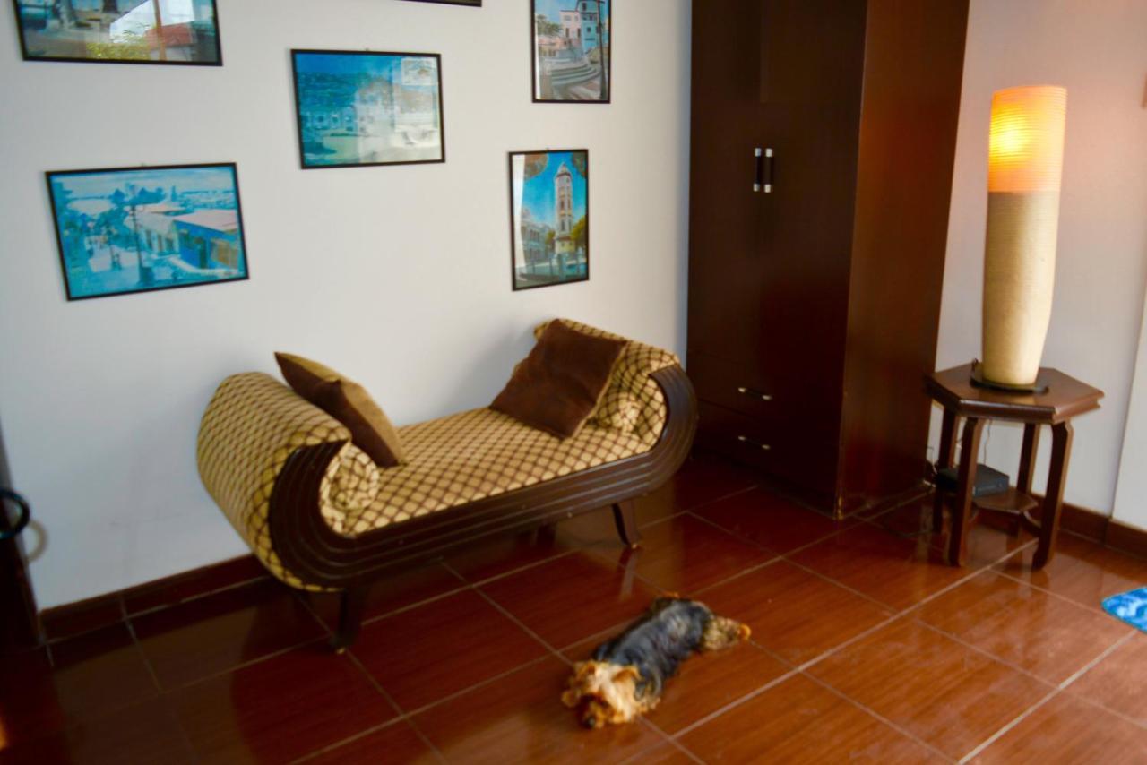 Hostal Villa 97 กวายากิล ภายนอก รูปภาพ