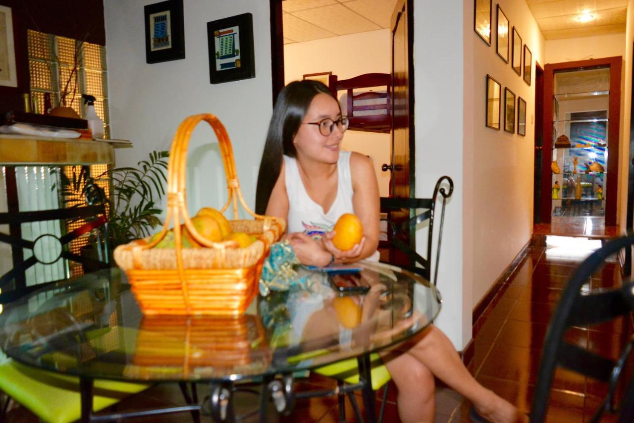 Hostal Villa 97 กวายากิล ภายนอก รูปภาพ